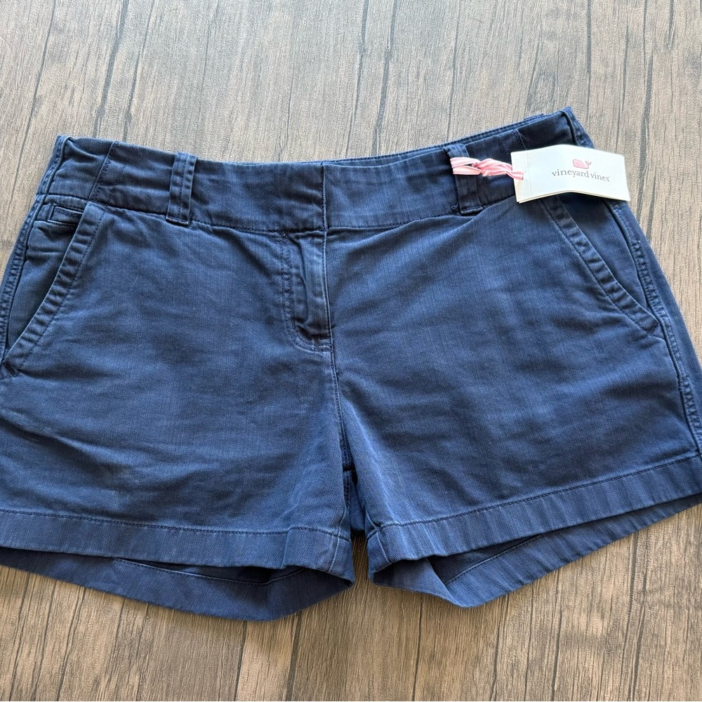 Vineyard Vines Women's Blue Casual Shorts in perfect condition